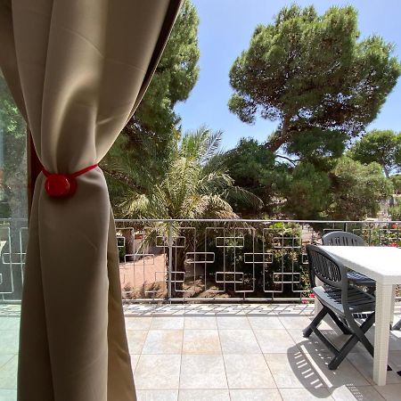 Sabrina Apartments Porto Pino Eksteriør bilde