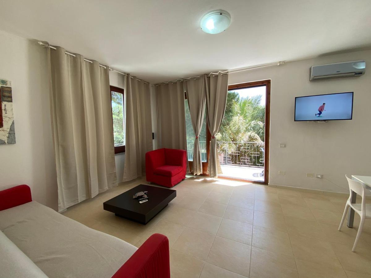 Sabrina Apartments Porto Pino Eksteriør bilde