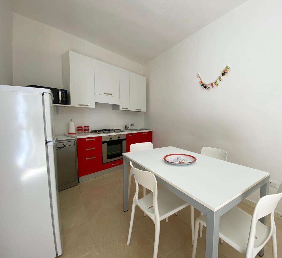 Sabrina Apartments Porto Pino Eksteriør bilde