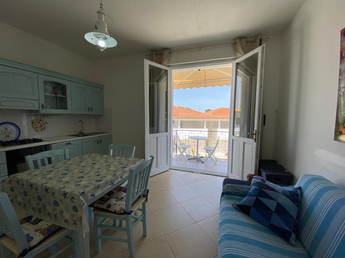 Sabrina Apartments Porto Pino Eksteriør bilde