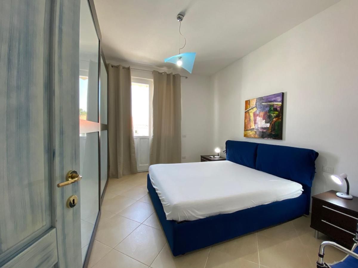 Sabrina Apartments Porto Pino Eksteriør bilde